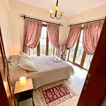 Kleo Mediterranean Garden Complex Apartman