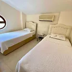 Kleo Mediterranean Garden Complex Apartman *