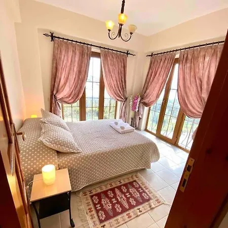Kleo Mediterranean Complex Apartment